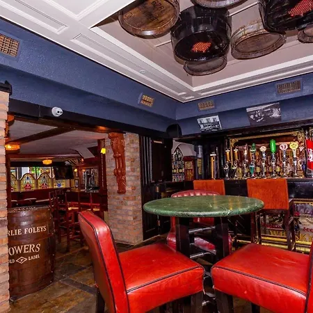 Charlie Foleys * كيلارني